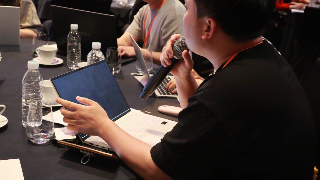 HANCOM: THE SHIFT Into Agentic OS Press Conference — Image of a Reporter Asking a Question 1