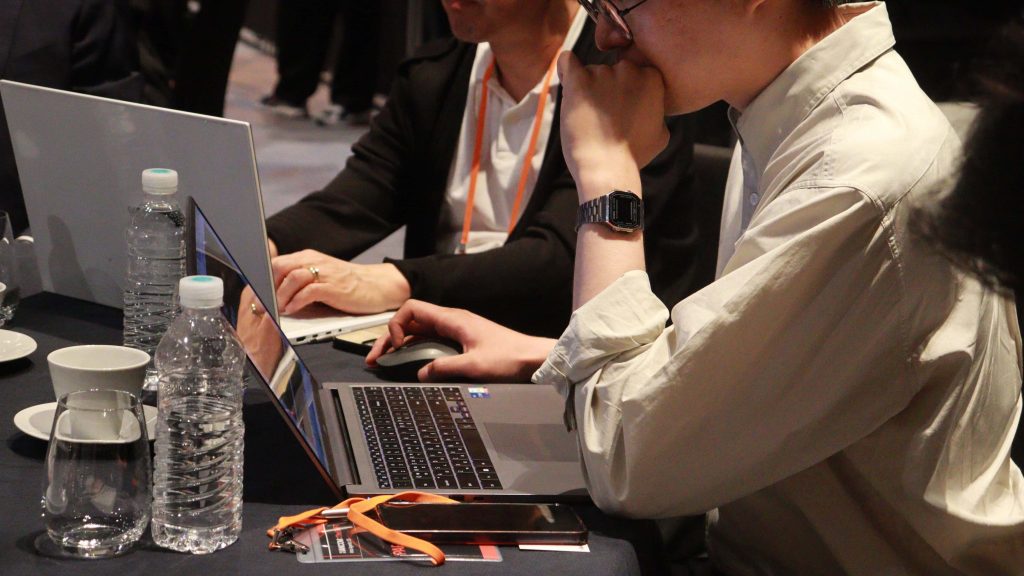 HANCOM: THE SHIFT Into Agentic OS Press Conference — Image of a Reporter Asking a Question 2