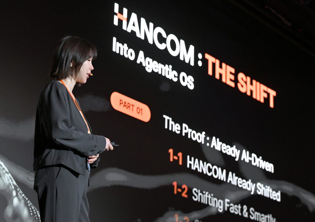 HANCOM: THE SHIFT Into Agentic OS Press Conference — CEO Yeon-soo Kim's Presentation Image