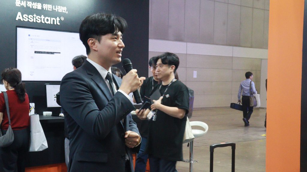 Photo from the VIP tour at Korea Public AI Expo 2026